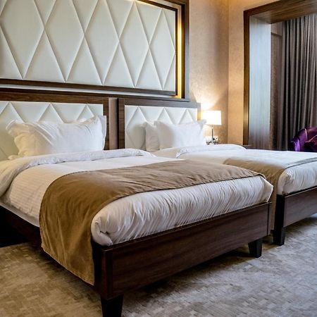 فندق غاردين بارك إن الماتي المظهر الخارجي الصورة